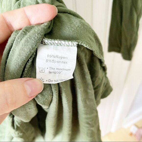 ❤️🔥5 for $25 Green vneck long sleeve dress small stretchy soft - Picture 3 of 3